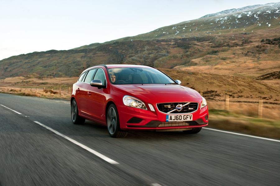Volvo V60 T6 AWD R-Design (UK) '2011